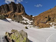  Anello Bivacco (2050 m)-Laghetto (2116 m) Tre Pizzi da Capovalle (1130 m)-10apr22- FOTOGALLERY